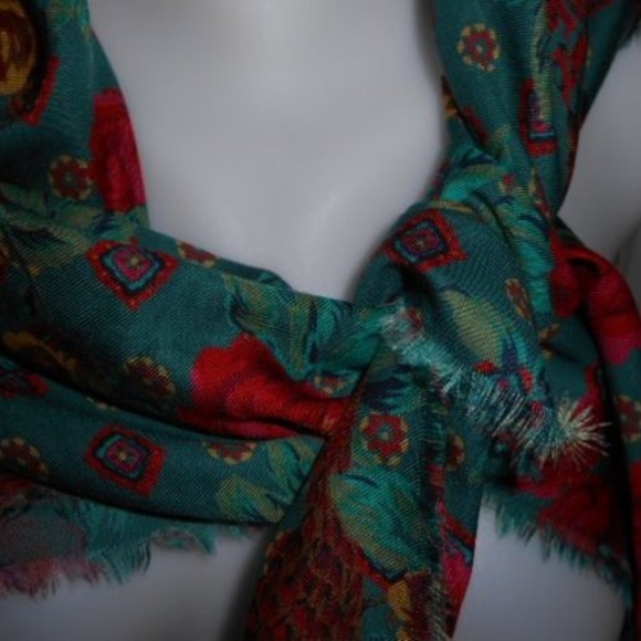 Womens Floral Roses Pheasant Woven Scarf Fringed - Picture 3 of 5